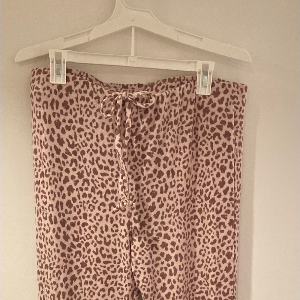 Cute matching PINK PJ set *never worn*